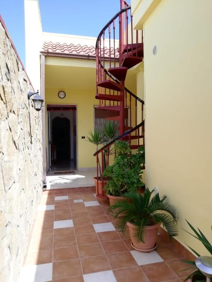 Casa De Candia Giurdignano Esterno foto